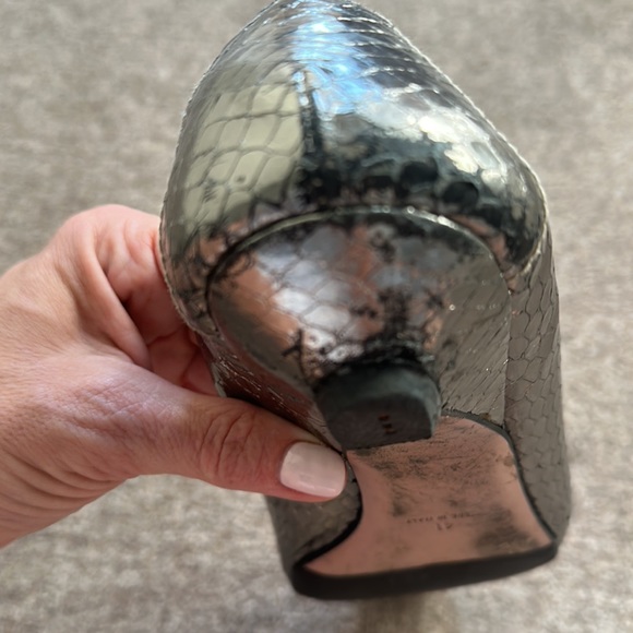 Prada kitten heel loafers size 41 - Picture 8 of 9